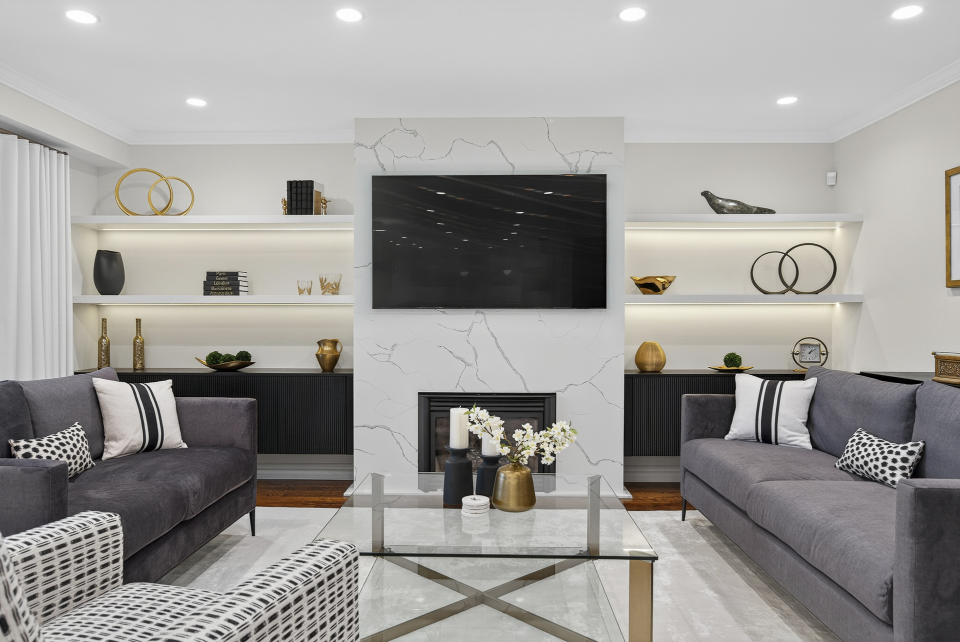 Delayne-Family-Room-after